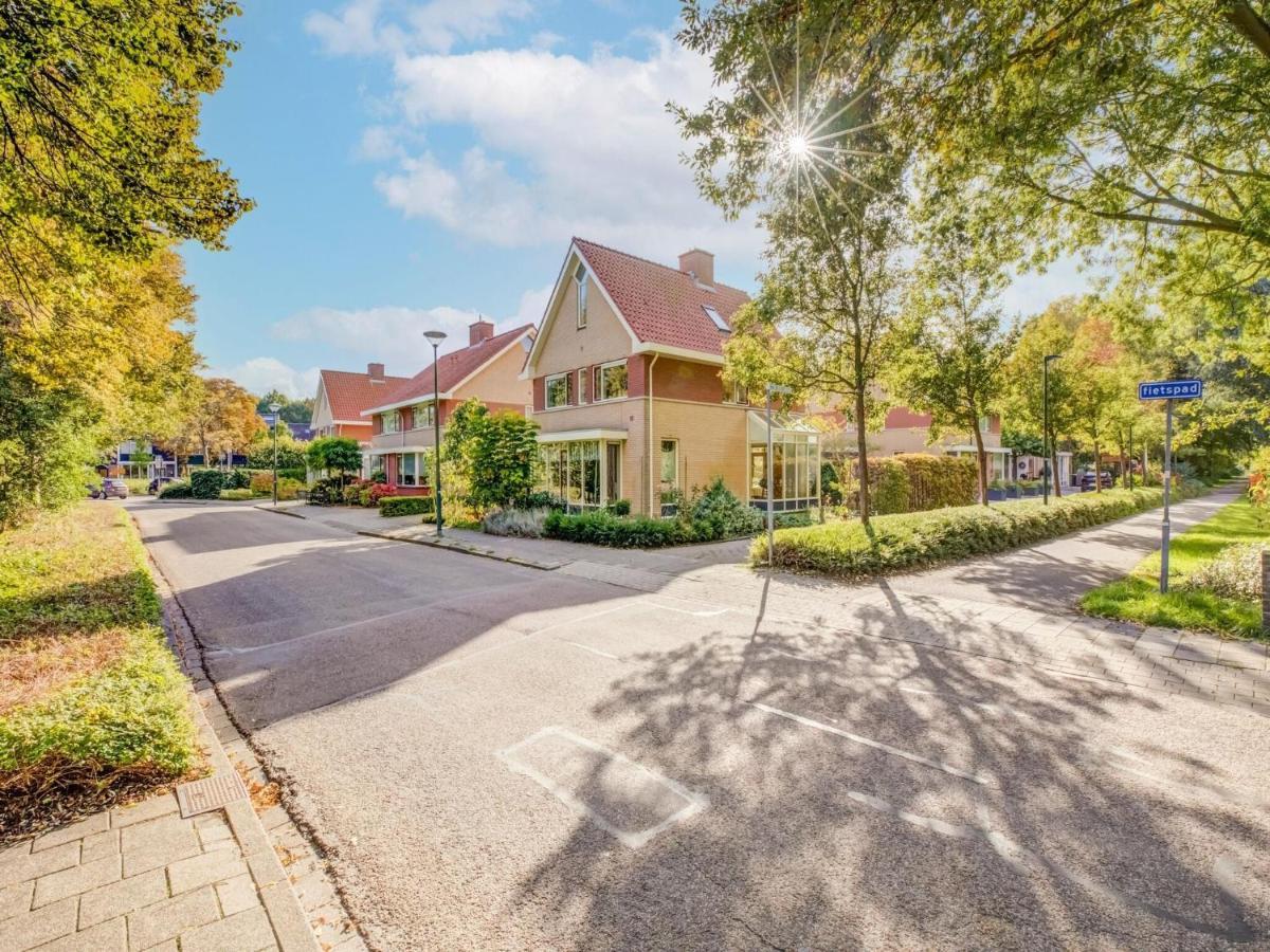 Comfy Holiday Home In Hoorn With French Balcony Екстериор снимка